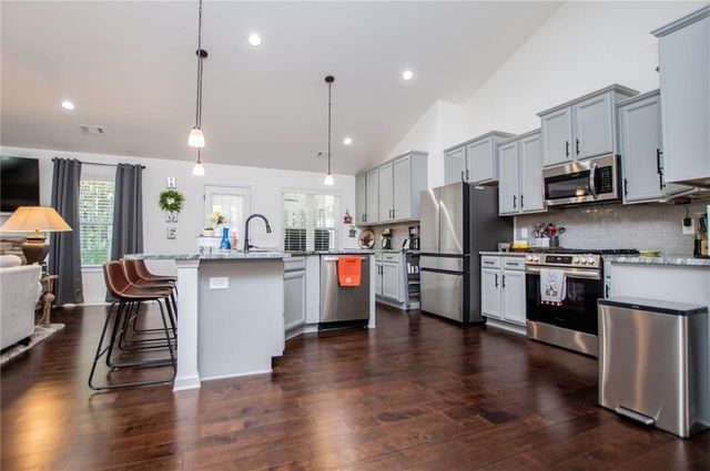 142 Lawrence Drive, Villa Rica, GA 30180