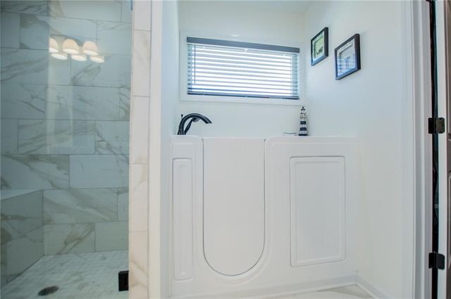 142 Lawrence Drive, Villa Rica, GA 30180