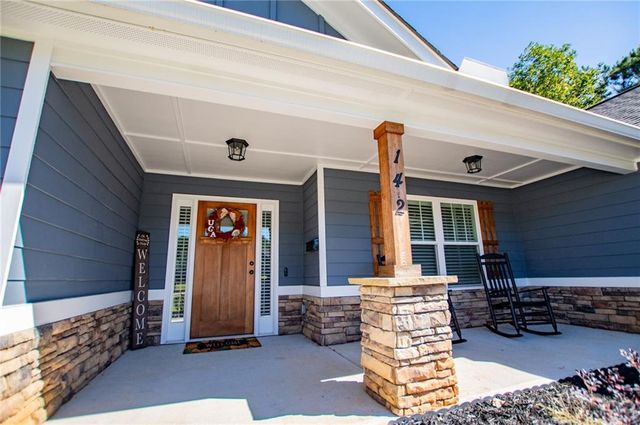 142 Lawrence Drive, Villa Rica, GA 30180