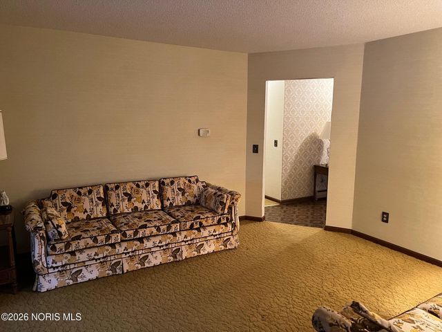 6657 Oakbrook Drive, Whitehouse, OH 43571