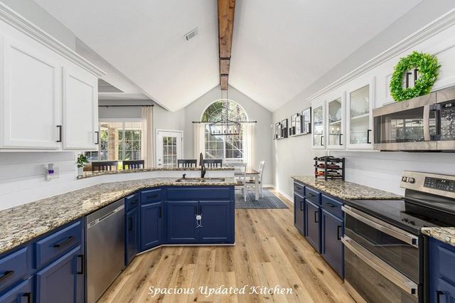 158 Creekwood Drive, Huntington, TX 75949