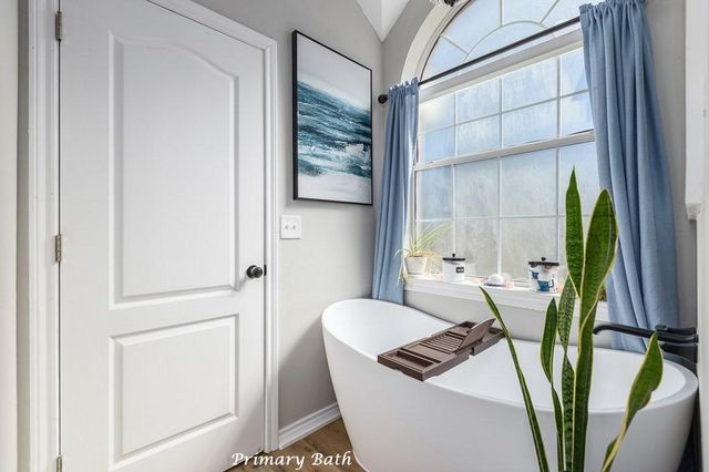 158 Creekwood Drive, Huntington, TX 75949