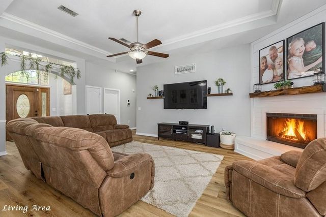 158 Creekwood Drive, Huntington, TX 75949