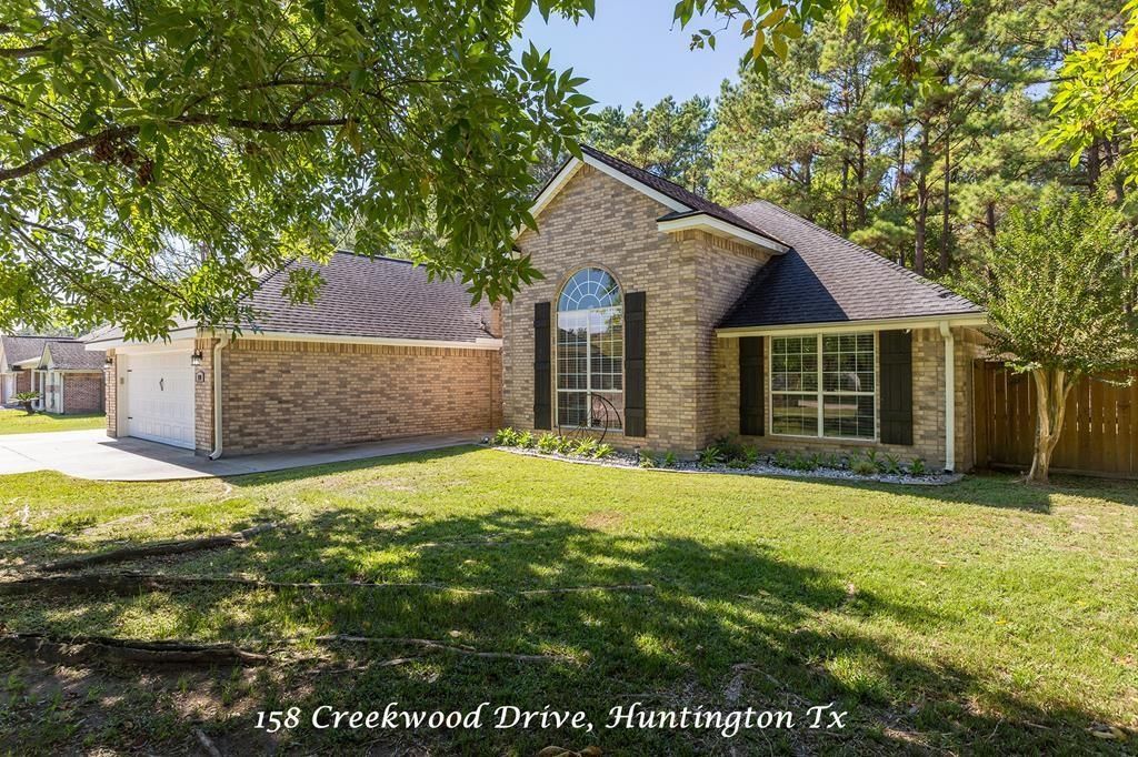 158 Creekwood Drive, Huntington, TX 75949