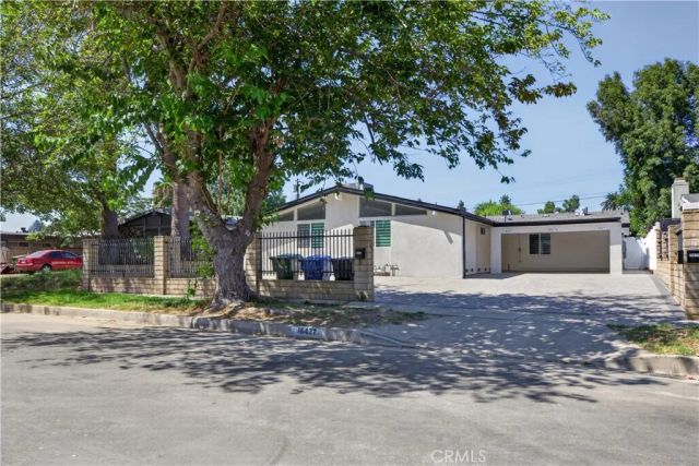 16427 Clymer Street, Granada Hills, CA 91344