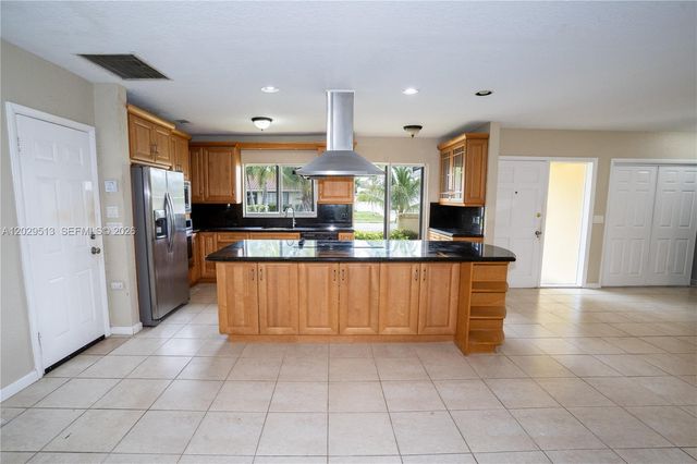 1104 SW 12th St, Boca Raton, FL 33486