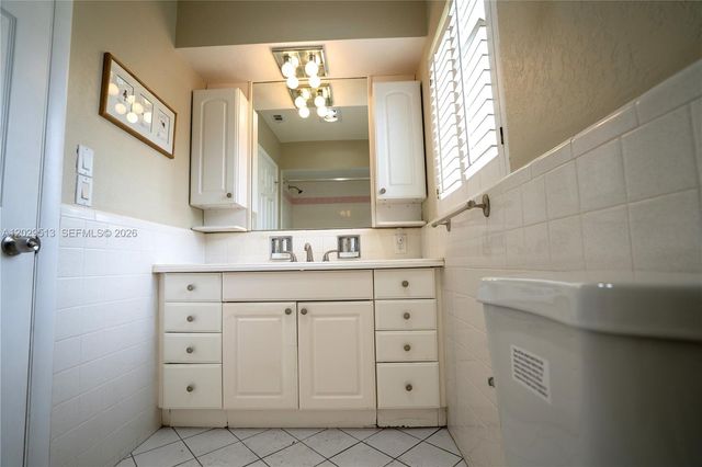 1104 SW 12th St, Boca Raton, FL 33486