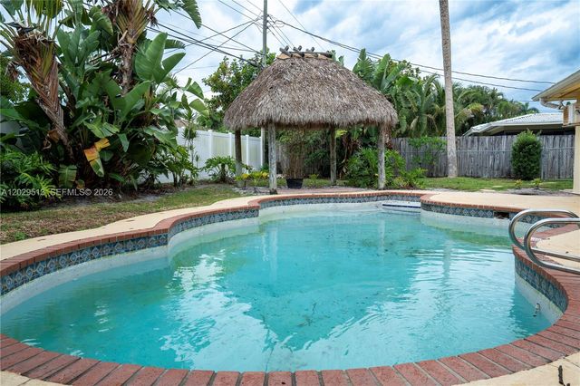 1104 SW 12th St, Boca Raton, FL 33486