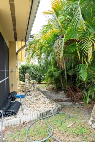 1104 SW 12th St, Boca Raton, FL 33486