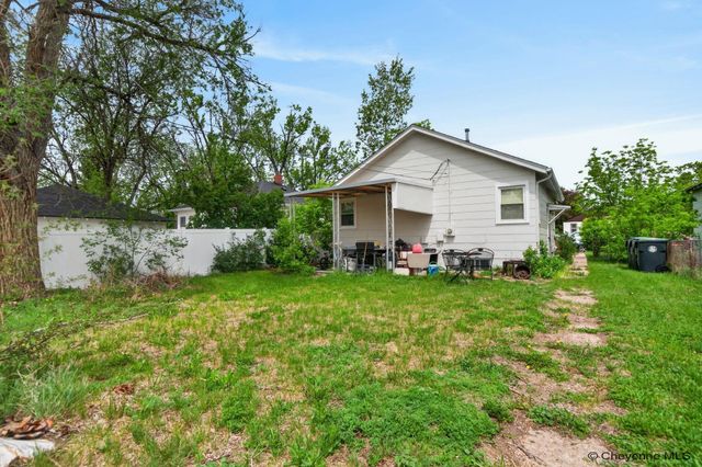 607 E 4TH ST, Cheyenne, WY 82007