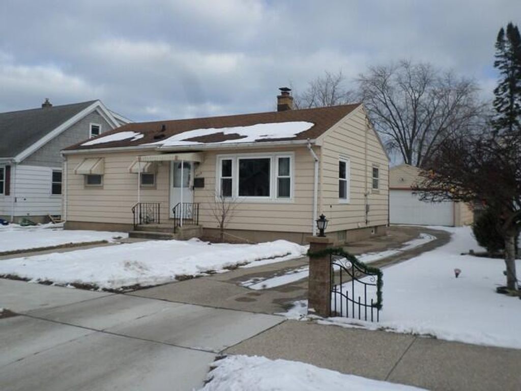 4113 31st AVENUE, Kenosha, WI 53144