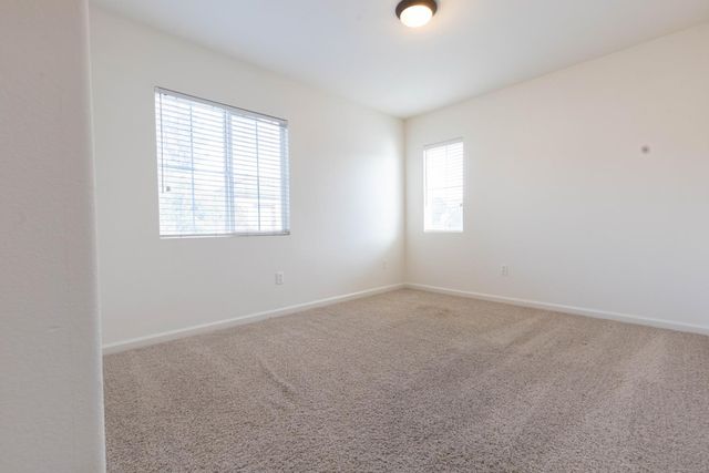 401 Anjou Cir, Sacramento, CA 95835