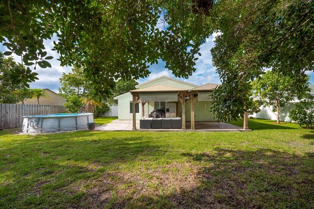 10117 Mikado Lane, Royal Palm Beach, FL 33411