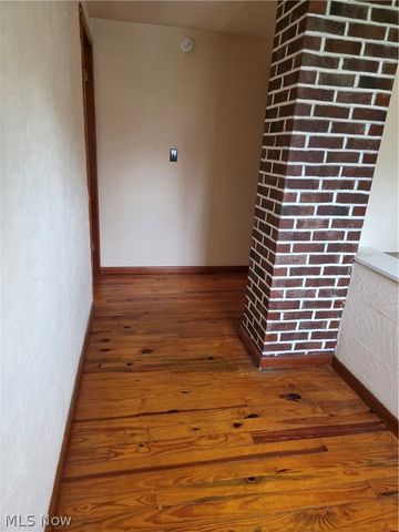 15513 Walvern Boulevard, Maple Heights, OH 44137