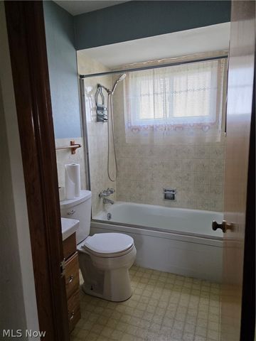 15513 Walvern Boulevard, Maple Heights, OH 44137