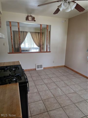 15513 Walvern Boulevard, Maple Heights, OH 44137