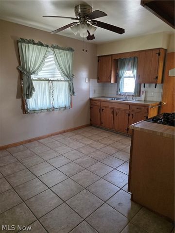 15513 Walvern Boulevard, Maple Heights, OH 44137