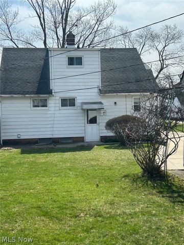 15513 Walvern Boulevard, Maple Heights, OH 44137