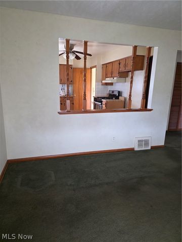 15513 Walvern Boulevard, Maple Heights, OH 44137