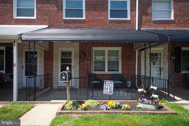 2215 SEARLES RD, Dundalk, MD 21222