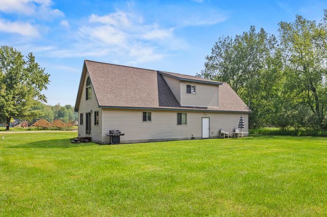 8885 Edgewater Drive, Canadian Lakes, MI 49346