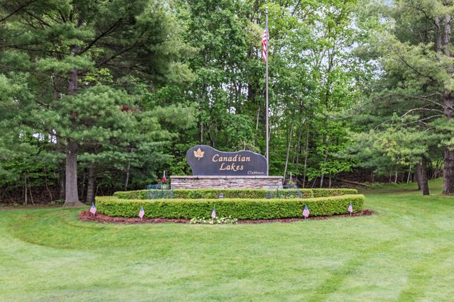 8885 Edgewater Drive, Canadian Lakes, MI 49346