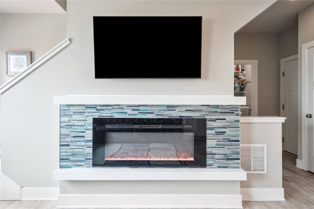 17120 Mistflower Lane, Urbandale, IA 50323