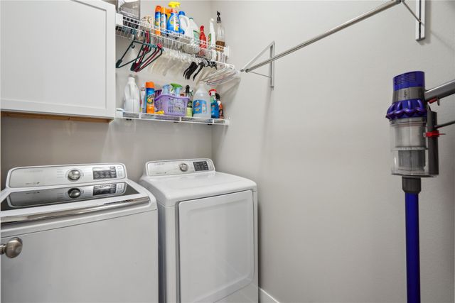 17120 Mistflower Lane, Urbandale, IA 50323