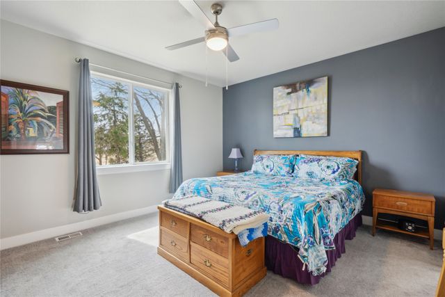 17120 Mistflower Lane, Urbandale, IA 50323