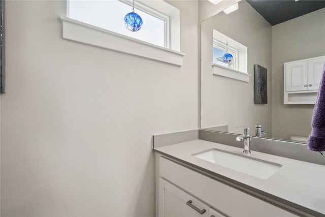 17120 Mistflower Lane, Urbandale, IA 50323