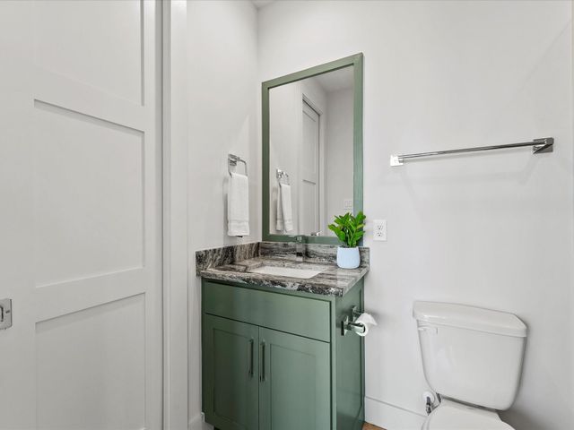 2105 Emancipation Avenue, Houston, TX 77003