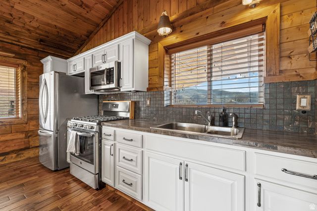 13390 PINE CANYON RD, Huntsville, UT 84317