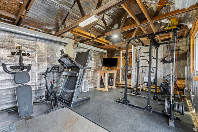 13390 PINE CANYON RD, Huntsville, UT 84317