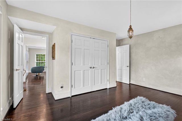 1401 Briarcliff Road, Greensboro, NC 27408