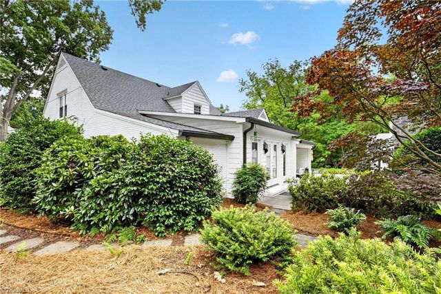 1401 Briarcliff Road, Greensboro, NC 27408