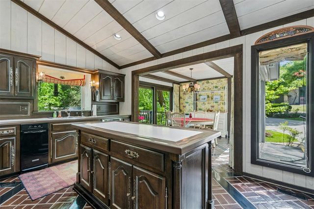 1101 Oak Tree Drive, Edmond, OK 73025