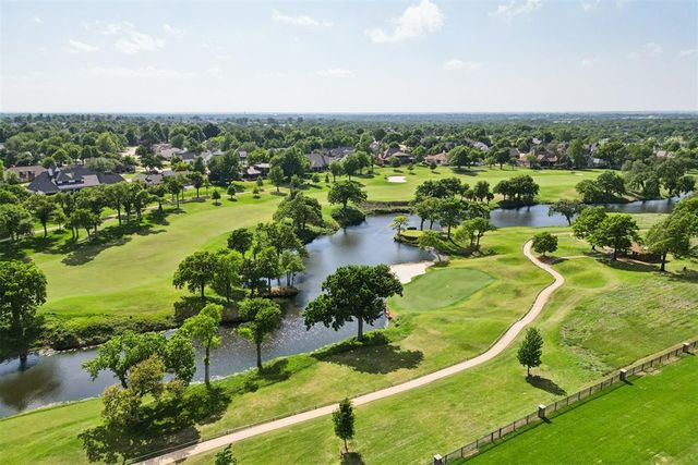 1101 Oak Tree Drive, Edmond, OK 73025