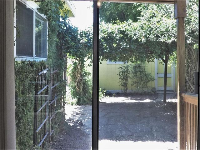 2510 Atlas Ave, Sacramento, CA 95820