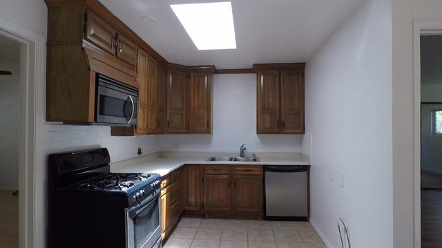 2510 Atlas Ave, Sacramento, CA 95820