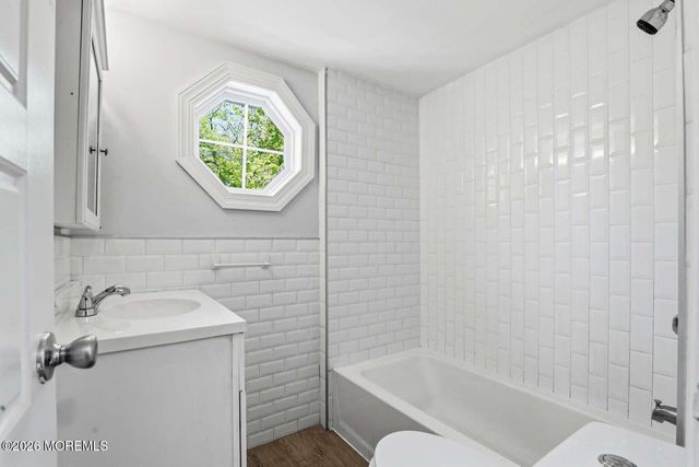 8 Summit Road, Neptune Township, NJ 07753