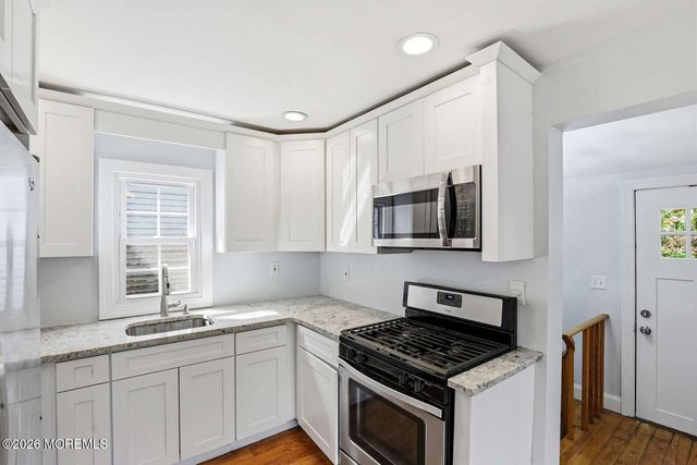 8 Summit Road, Neptune Township, NJ 07753
