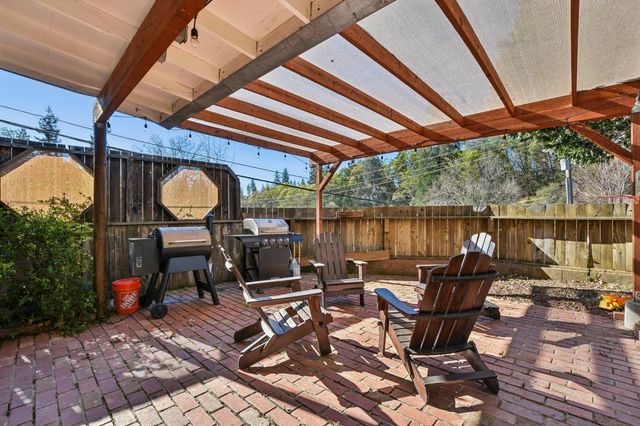 837 Hillcrest St, Placerville, CA 95667