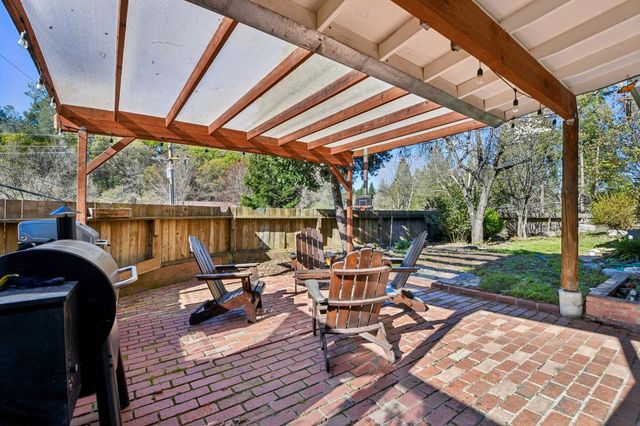 837 Hillcrest St, Placerville, CA 95667