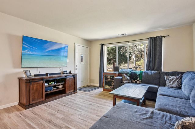 837 Hillcrest St, Placerville, CA 95667