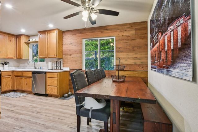 837 Hillcrest St, Placerville, CA 95667