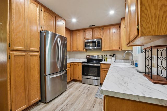 837 Hillcrest St, Placerville, CA 95667