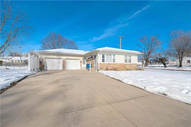 421 E Main Street, Odessa, MO 64076