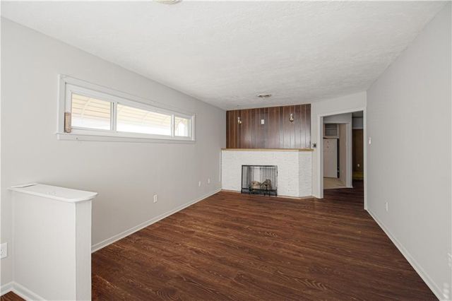 421 E Main Street, Odessa, MO 64076