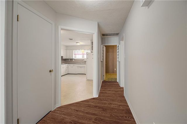 421 E Main Street, Odessa, MO 64076