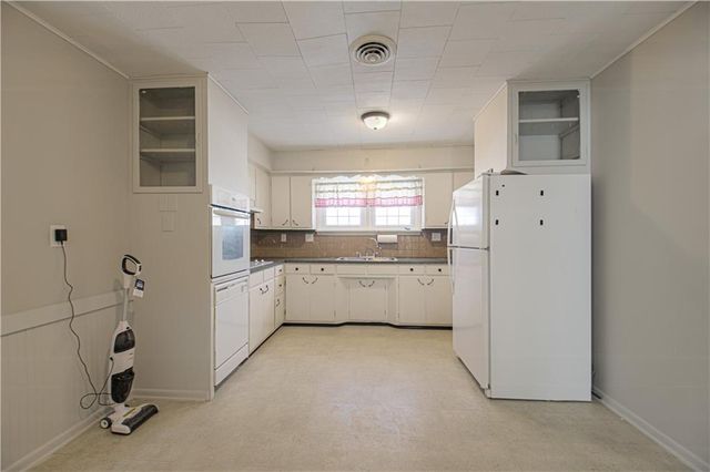 421 E Main Street, Odessa, MO 64076